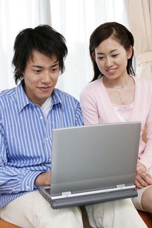 さまざまなクラフト材料を販売している